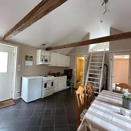 شقة Lite Hus Til Leie Sommeren 2024 *